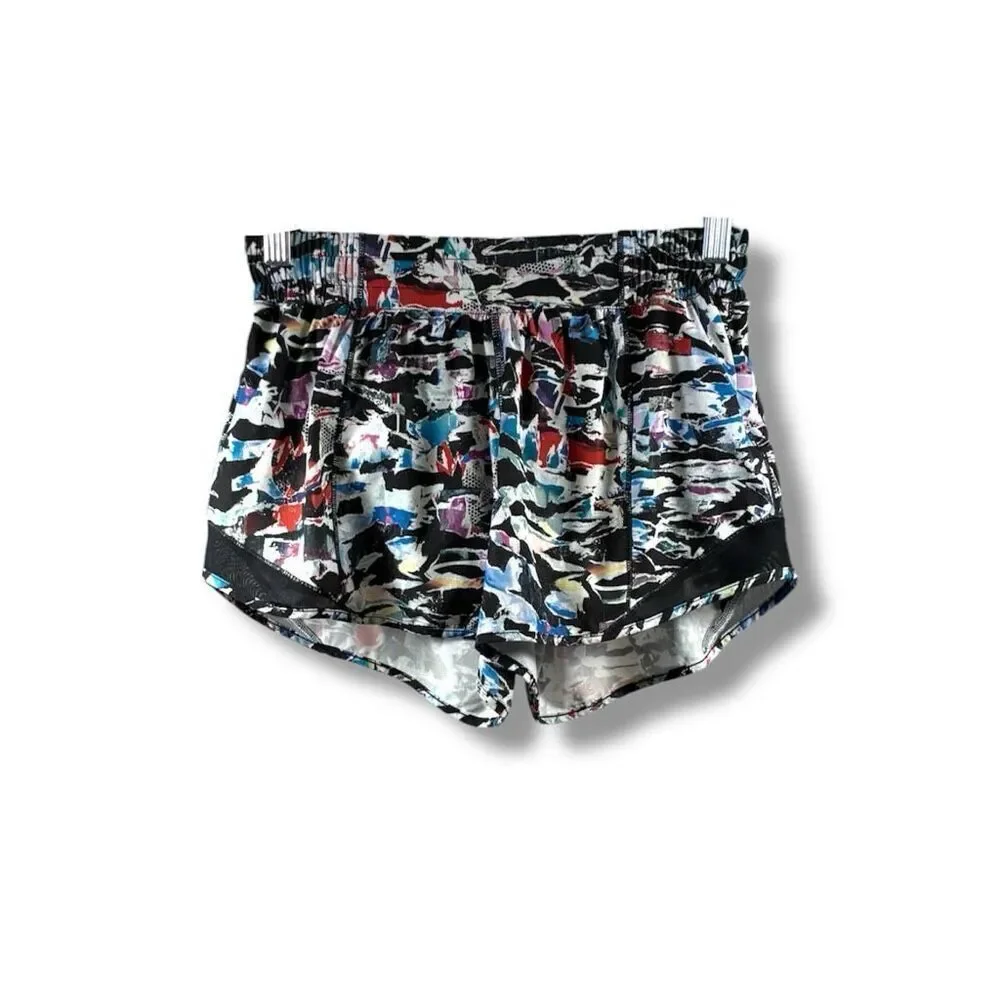 Lululemon Hotty Hot Short II 2.5 in Culture Clash Multi Black Size 4 Tall